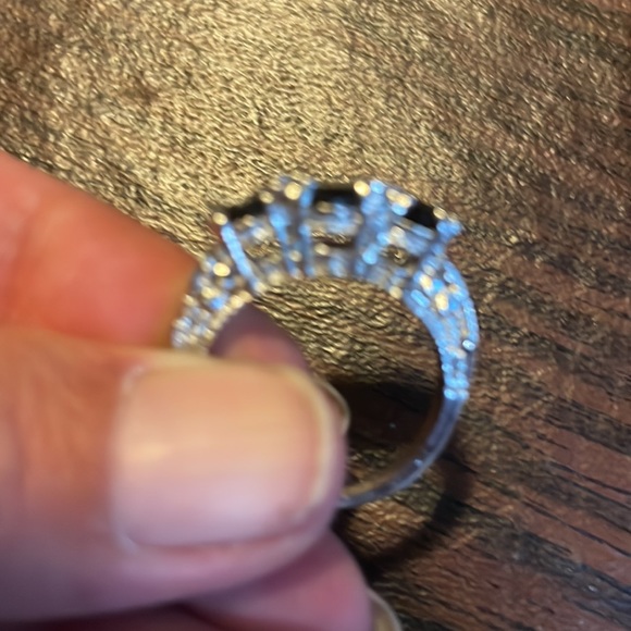 Three fashion rings - Picture 4 of 6